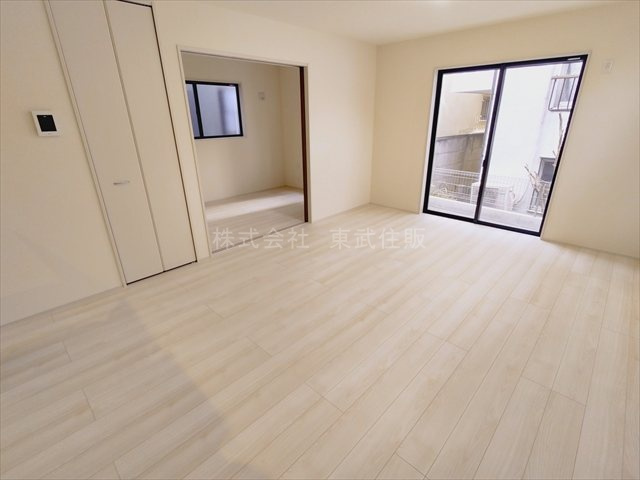 【居間・リビング】の画像