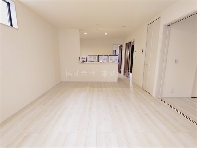 【居間・リビング】の画像