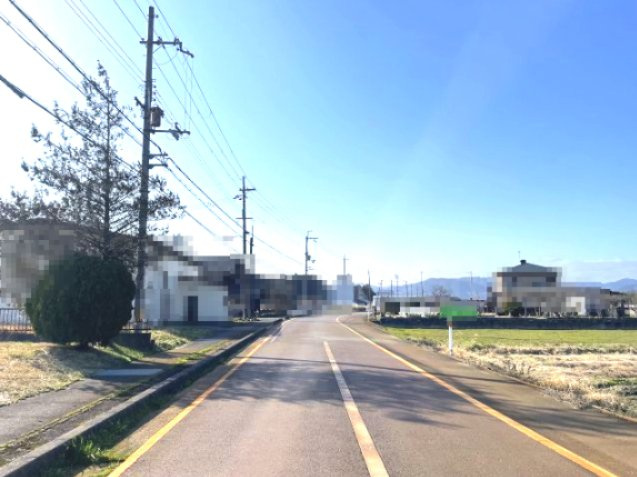 高島市安曇川町南古賀154坪売地の前面道路含む現地写真