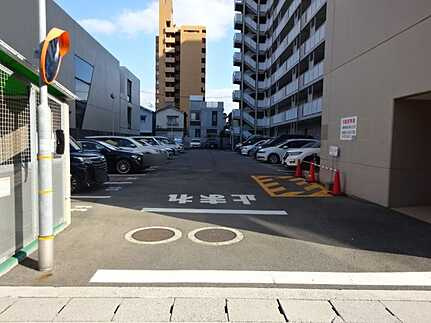 パストラルハイム宇品の駐車場