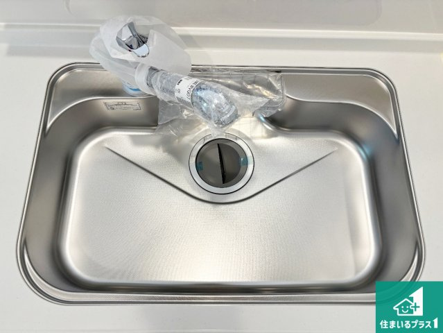 高槻市唐崎中　第3期　新築一戸建ての設備|広々としたシンクで食器洗いも楽々！
