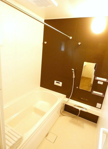 北区柳原一丁目１５戸建の浴室