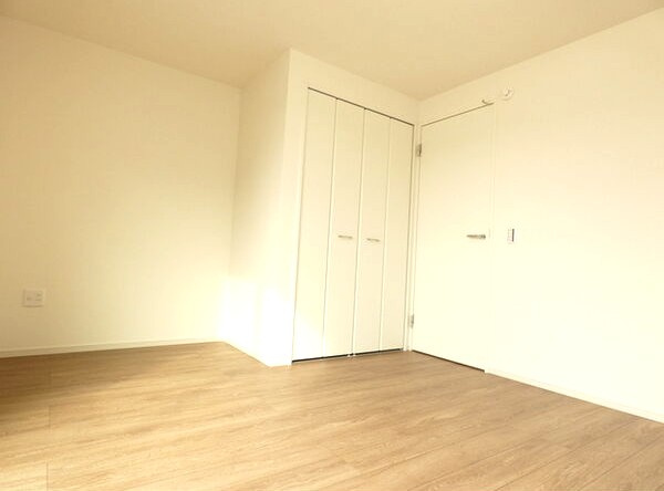 北区柳原一丁目１５戸建の収納