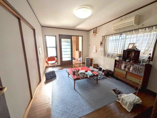 泉佐野市上之郷　中古戸建の洋室|コンパクトで使いやすい洋室です