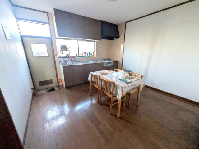 泉佐野市上之郷　中古戸建のキッチン