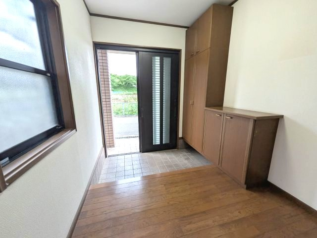 泉佐野市上之郷　中古戸建の玄関|毎日通る玄関はこちらです