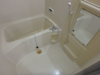 【浴室】 | ドムストリア | ゆったり過ごせるお風呂です