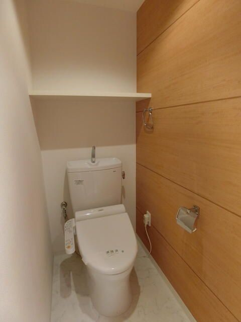 朝日広尾マンションのトイレ