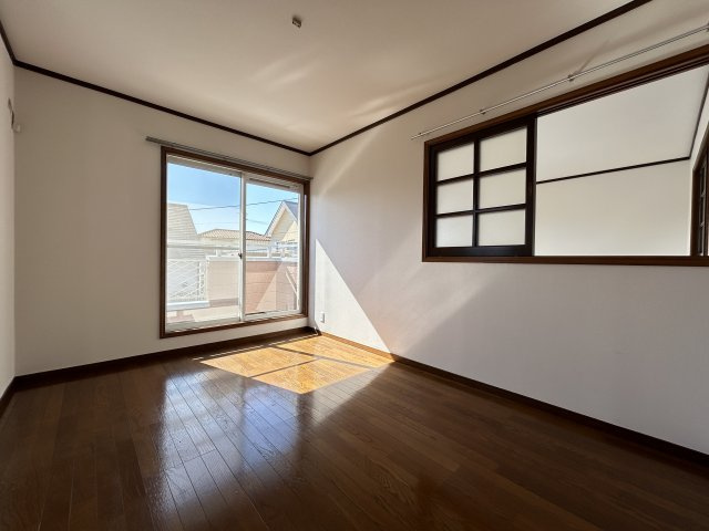 東海市加木屋町木之下の洋室|洋室☆（南側）