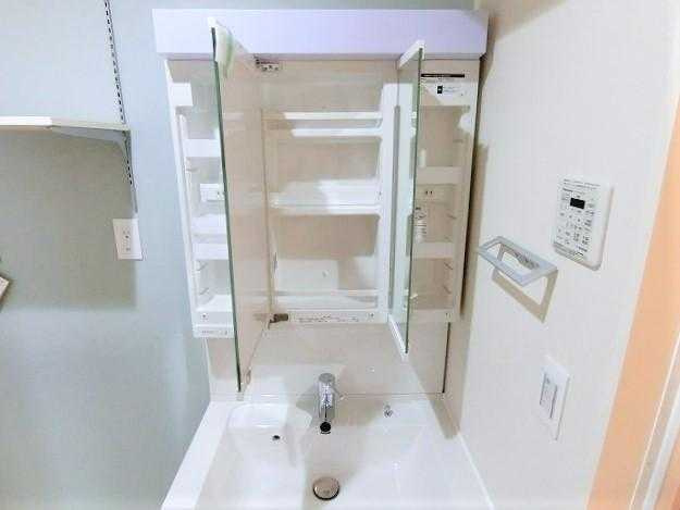 ＦＡＩＲＦＩＥＬＤ　ＣＯＴＴＡＧＥの独立洗面台