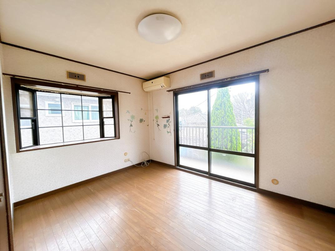 常陸太田市松栄町　中古戸建の洋室