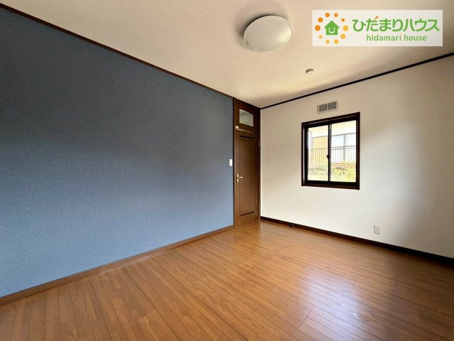 常陸太田市松栄町　中古戸建の寝室|ゆとりのある主寝室！ご家族全員で寝れちゃいます(^^♪