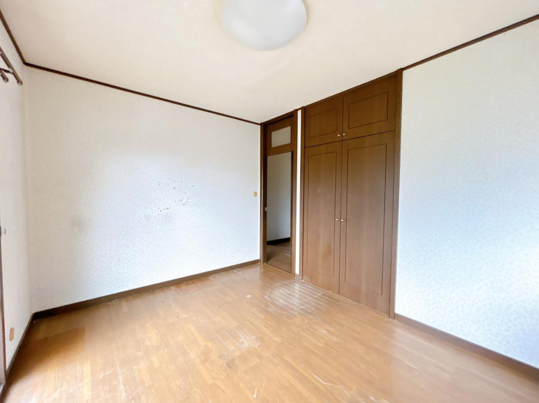 常陸太田市松栄町　中古戸建の洋室