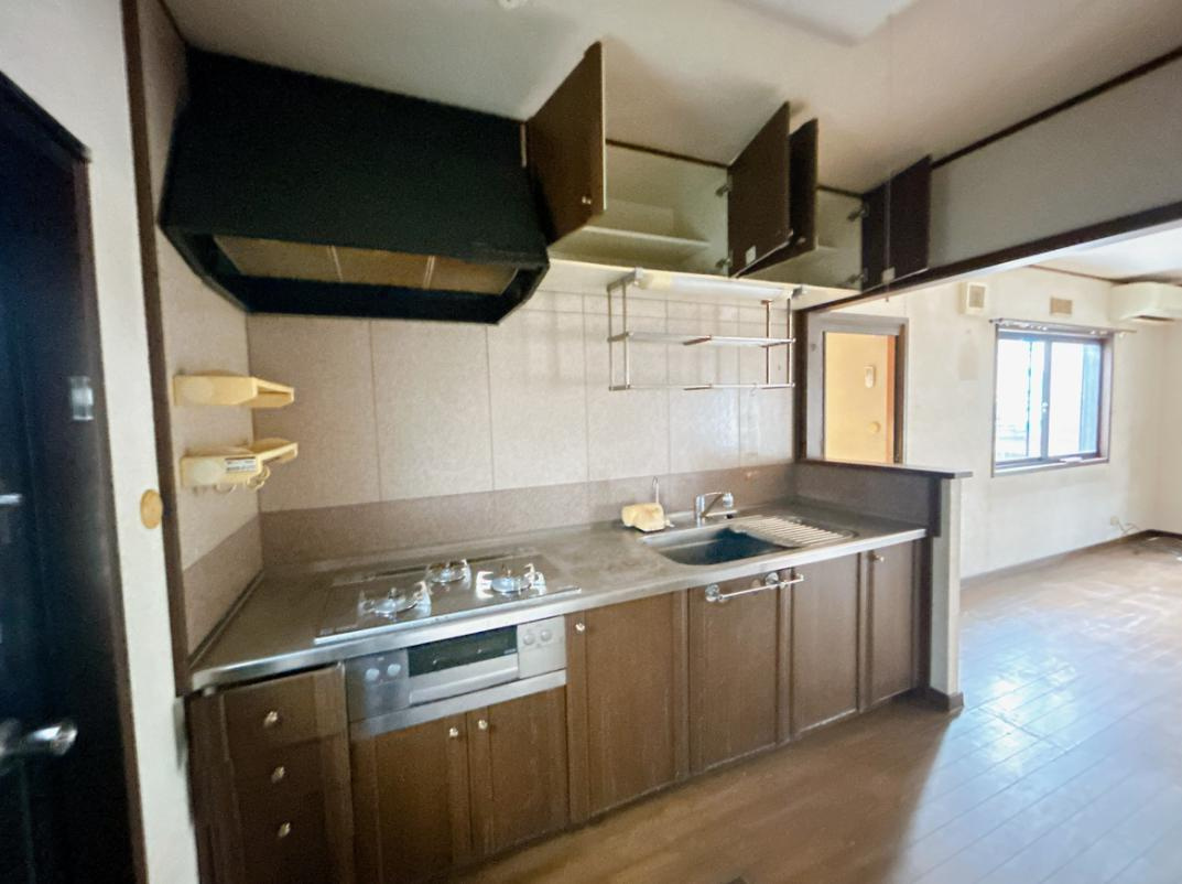 常陸太田市松栄町　中古戸建のキッチン