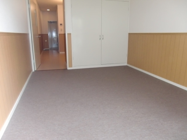 加藤マンションの洋室