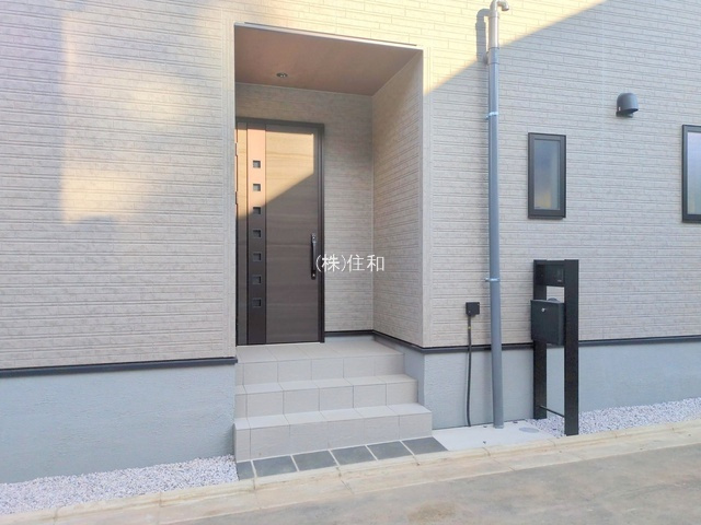 【新築分譲住宅】富士見市渡戸1丁目の玄関
