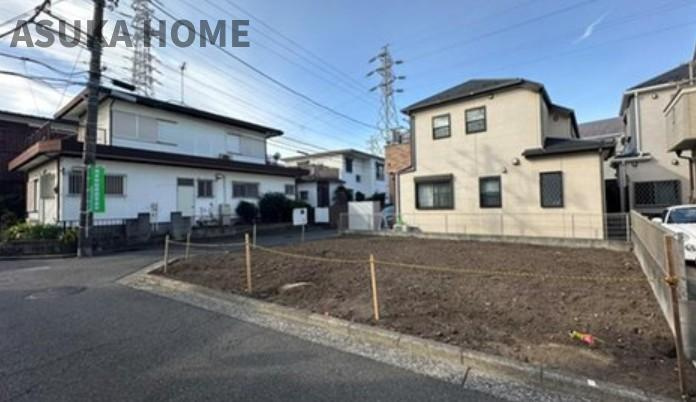 戸塚区汲沢７丁目戸建ての前面道路含む現地写真|南側・東側どちらの前面道路も広めです♪