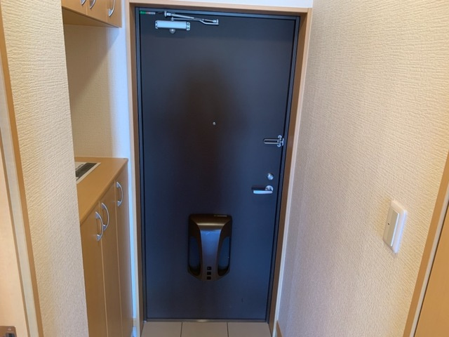 メゾンレフォルテの玄関