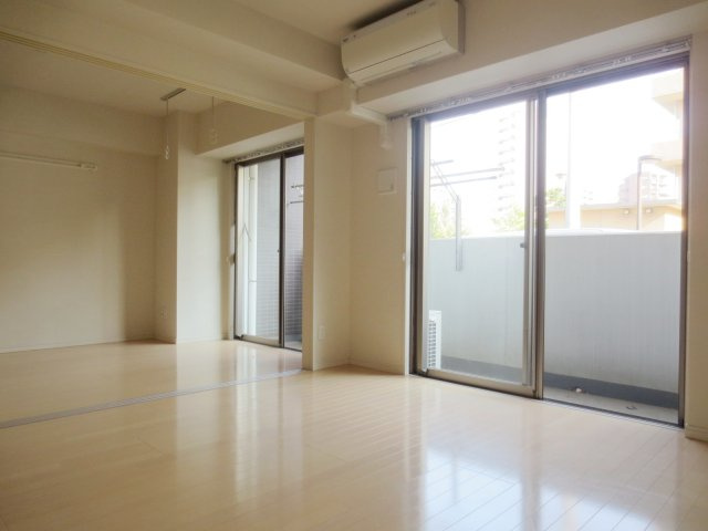 パークレジデンスの内装|別号室の参考写真です。