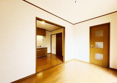 【居間・リビング】 | 分銅町　中古戸建