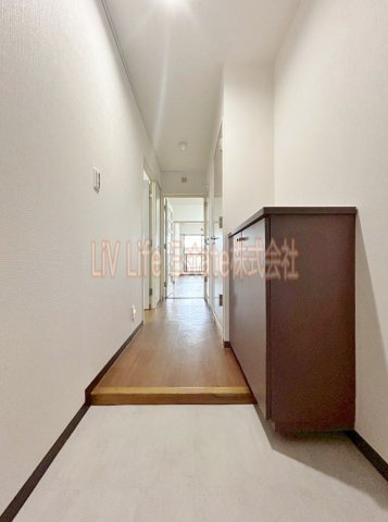 プレジデントミタマの玄関