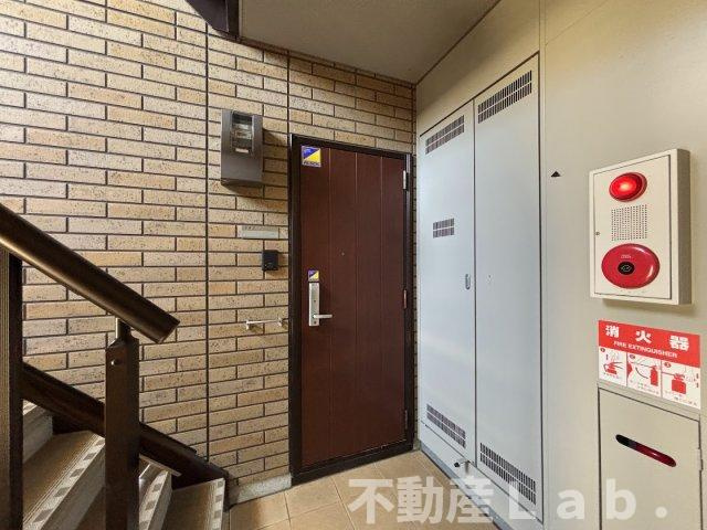 グランソレイユ　A棟のエントランス