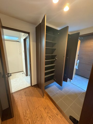 【玄関】の画像