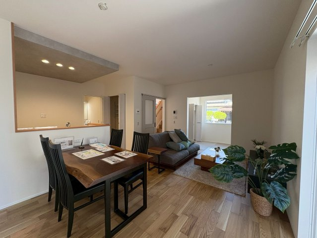 ONEHOUSE 行橋市行事2丁目15号地　新築一戸建てのキッチン|家族を見渡せるカウンターキッチン♪
【行橋市　新築一戸建て】