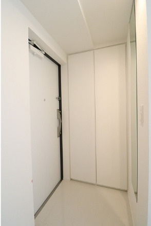 コンフォリア東新宿の玄関|コンフォリア東新宿