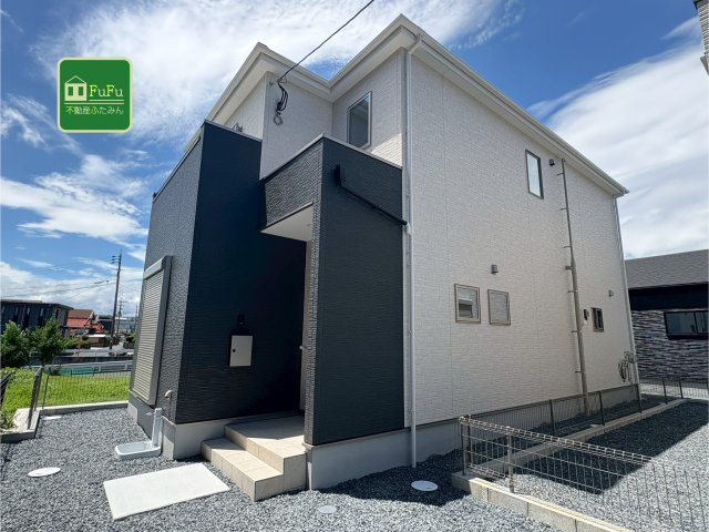 京都郡苅田町尾倉4丁目1期　新築一戸建ての外観|シンプルで飽きのこない洗練されたデザイン♪
【苅田町　新築戸建て】