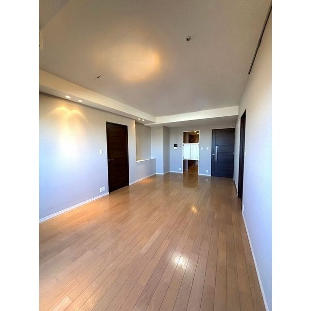 プラウドタワー船橋の居間・リビング