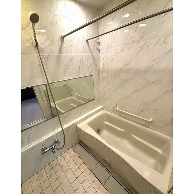 プラウドタワー船橋の浴室