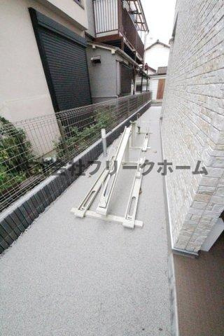 三鷹市牟礼６丁目のアパートの駐車場