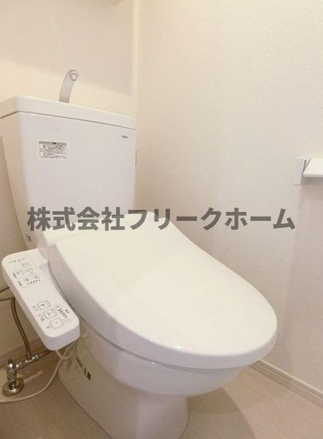 三鷹市牟礼６丁目のアパートのトイレ