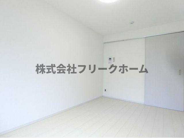 三鷹市牟礼６丁目のアパートの寝室