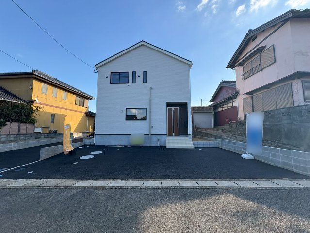 京都郡苅田町大字苅田　新築一戸建ての外観|駐車場は並列2~3台♪
【苅田町　新築戸建て】