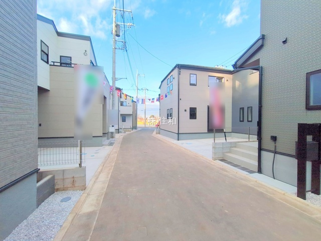 【新築分譲住宅】富士見市渡戸1丁目の前面道路含む現地写真