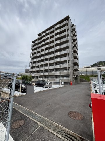 オーベル井口の駐車場