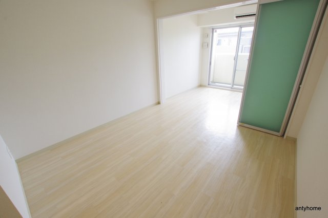 La CASA 新北野　仲介手数料無料の居間・リビング