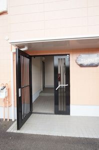 【エントランス】 | サミータウンE