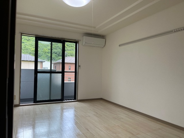 グランディーの洋室