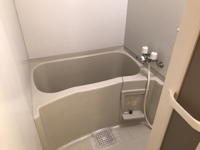 グランディーの浴室