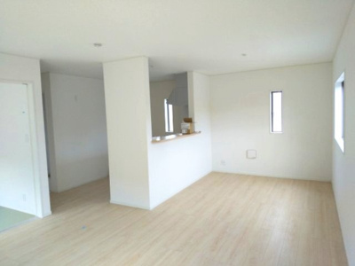 【居間・リビング】 | クレイドルガーデン西岐波