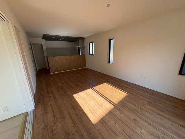 【居間・リビング】の画像