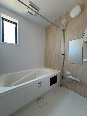 京都郡苅田町大字苅田3期　新築一戸建ての浴室|足を思いっきり伸ばせる1坪バスルーム♪
【苅田町　新築戸建て】