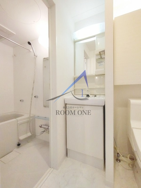 アルテシモグレアスの洗面所|独立洗面台です。