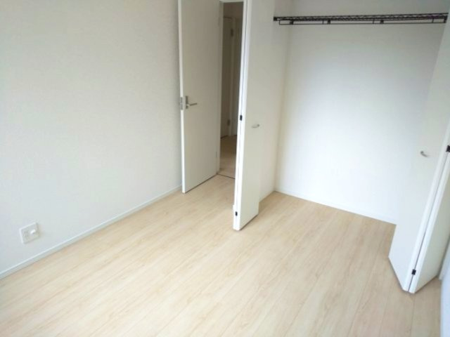【洋室】 | クレイドルガーデン西岐波 | StorageRoom