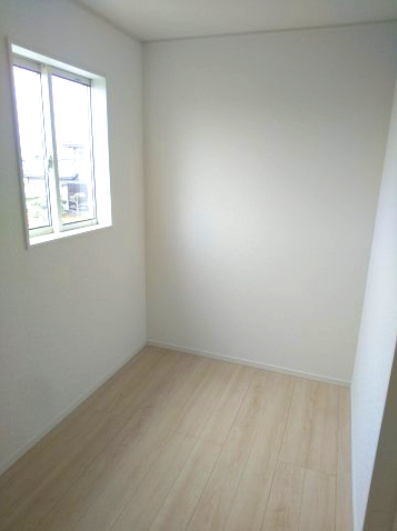 【洋室】 | クレイドルガーデン西岐波 | ２階テレワークルーム3.5帖