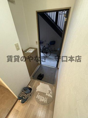 【玄関】 | エスポワールA