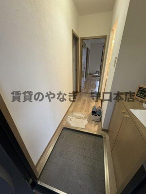 【玄関】 | エスポワールA